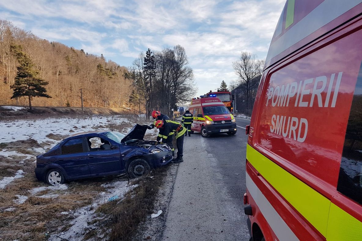 Maşină răsturnată, pe DN1