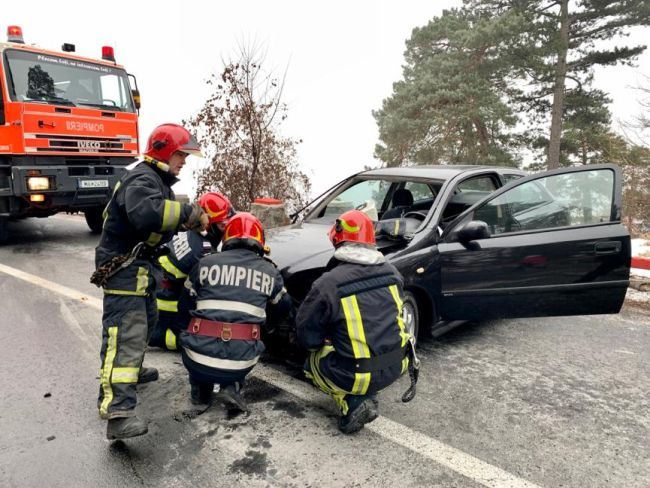 FOTO + VIDEO Accident rutier pe drumul spre Poiana Brașov! Trafic blocat