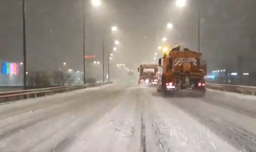 VIDEO Primăria Brașov susține că drumurile din oraș sunt deszăpezite!