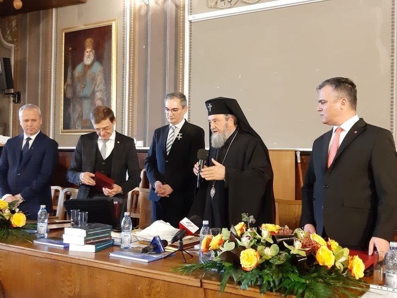 VIDEO Laurențiu Streza și Ioan Aurel Pop au devenit cetățeni de onoare ai județului Brașov