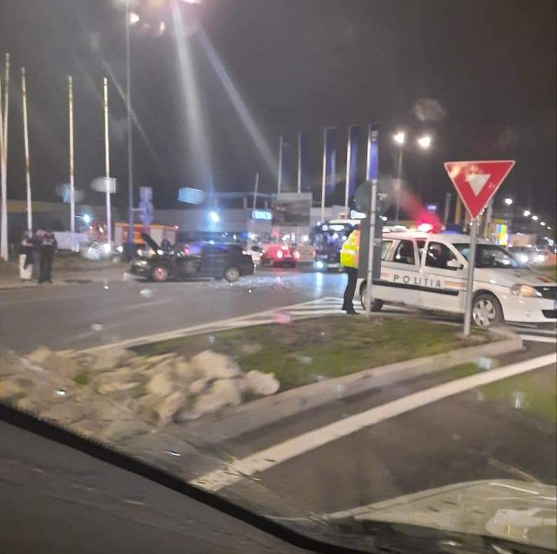 Accident rutier, acum, pe Calea Bucureşti!