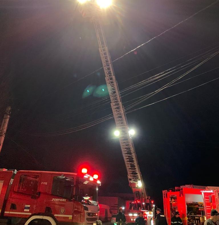 FOTO Incendiu, la Ghimbav!