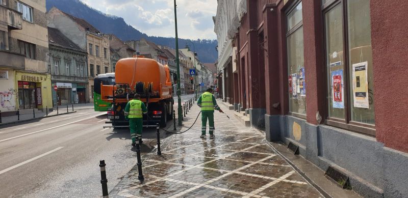 Astăzi începe deratizarea domeniului public, la Braşov