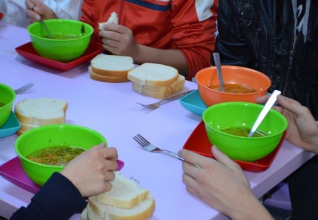O primărie din județ oferă, gratuit, mâncare pentru 150 de persoane