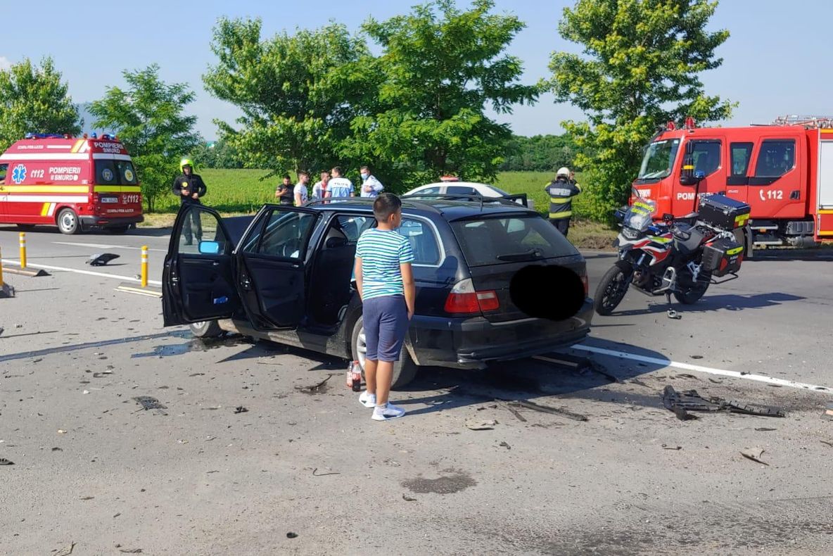 Tânără însărcinată, rănită într-un accident rutier, pe DN1!