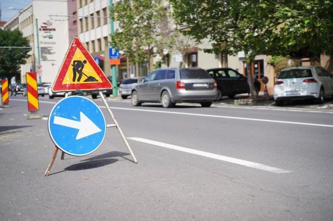 Atenție, șoferi! Se lucrează pe strada Lucian Blaga din Brașov!