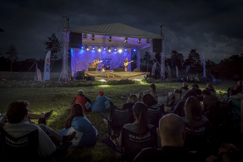 Astăzi începe Festivalul de Film și Istorii de la Râșnov