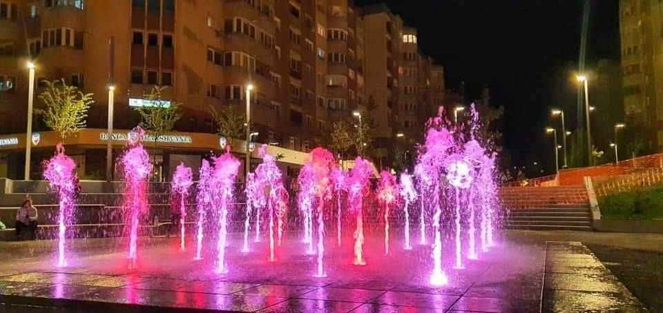 FOTO+VIDEO Arteziană colorată, în Răcădău!