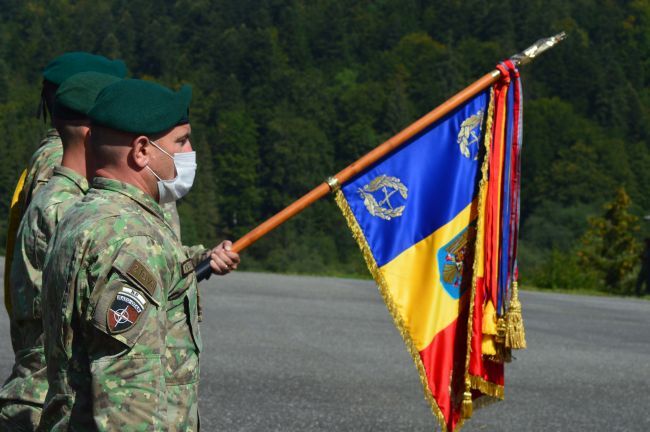 VIDEO+FOTO Momente emoționante la întoarcea militarilor brașoveni din Afganistan