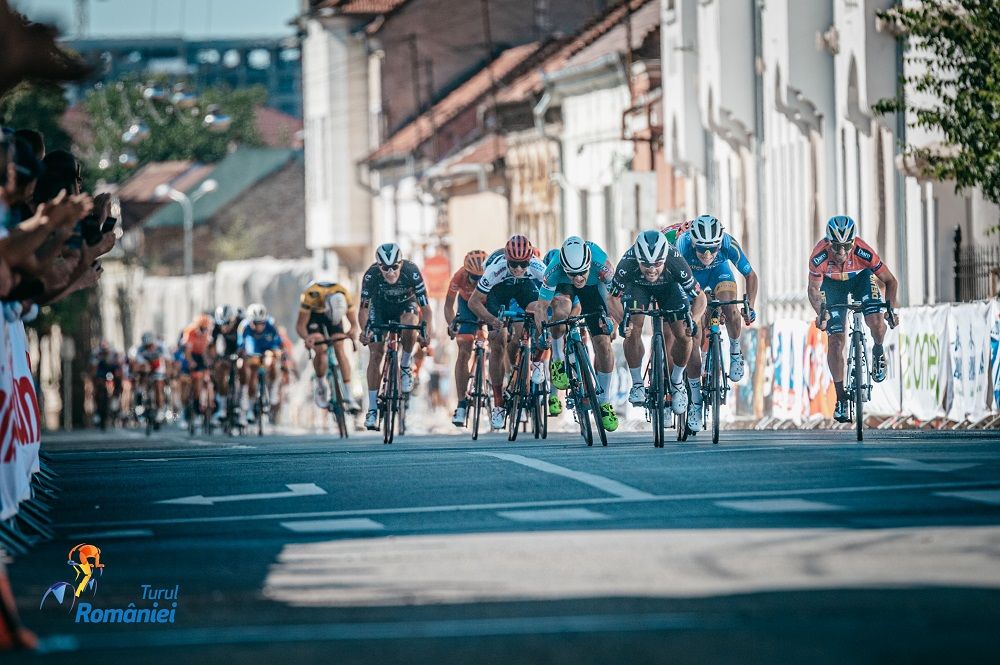 Edi Grosu îmbracă tricoul galben în prima etapă a Turului României