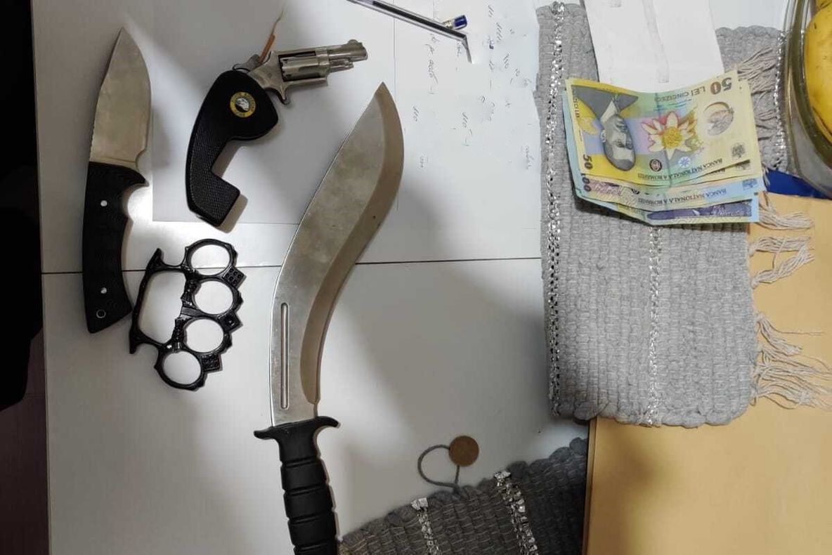 FOTO+VIDEO Percheziții în județul Brașov, la persoane acuzate de constituirea unui grup infracțional organizat, tentativă de omor și evaziune fiscală