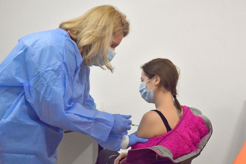 VIDEO A fost deschis cel de-al treilea centru pentru vaccinarea împotriva SARS-COV-2 din municipiul Brașov