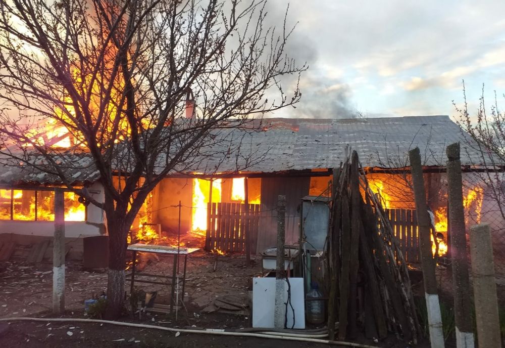 Femeie de 98 de ani moartă în incendiu!