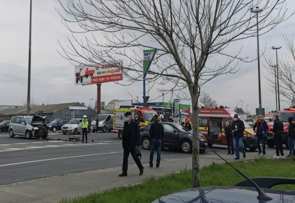 Accident în cartierul Bartolomeu! Trafic dirijat în zonă!