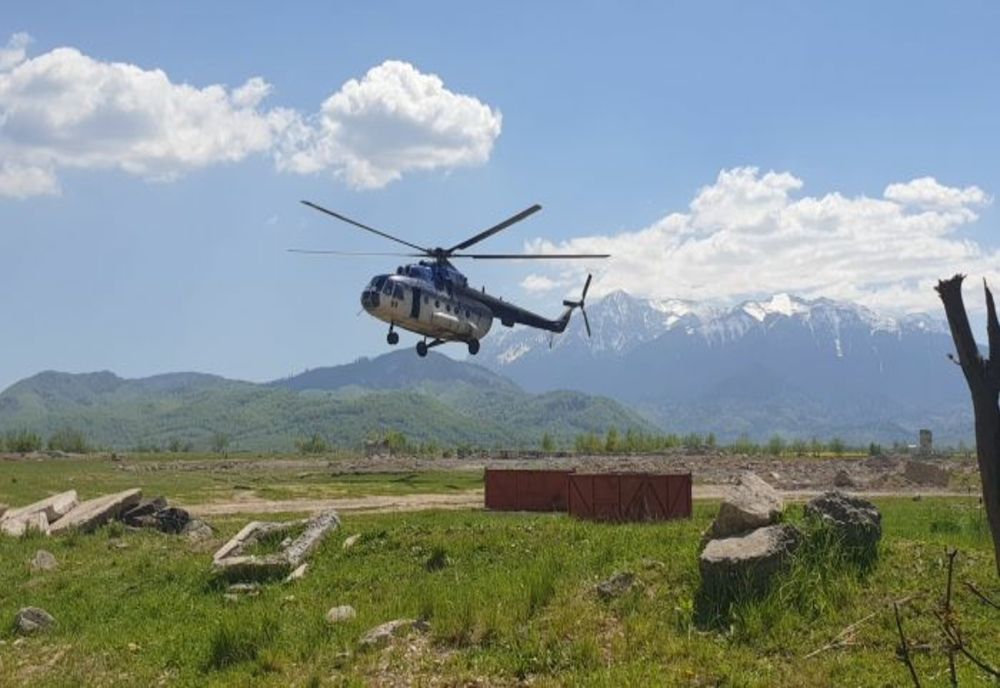 Misiune de transport cu un grad ridicat de dificultate pentru salvamontiștii râșnoveni