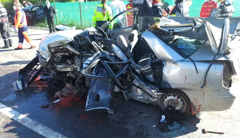 Accident rutier cu 5 morți, pe DN1! Trafic complet blocat!