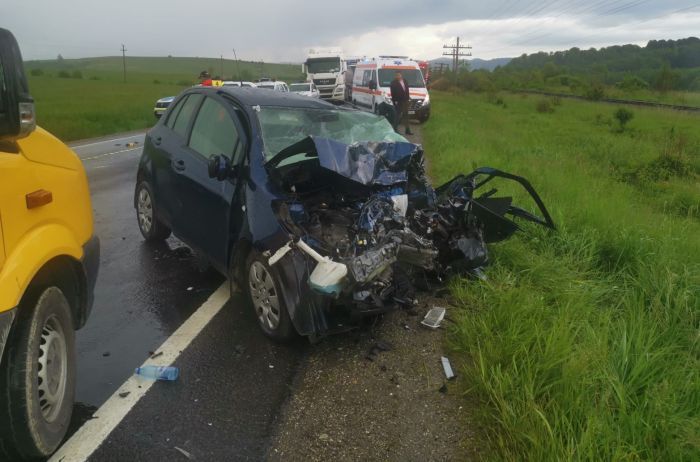 Trafic blocat pe DN1, în urma unui accident cu 3 victime! O persoană este în stare gravă