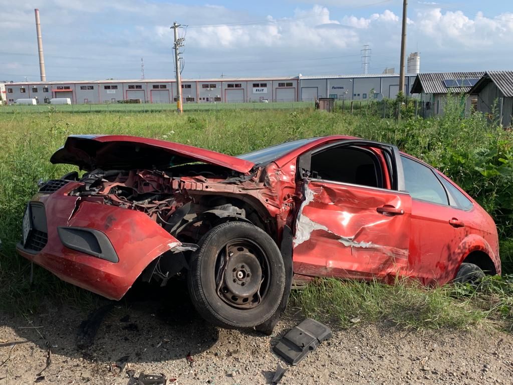 FOTO Copil rănit într-un accident rutier cu 3 victime!