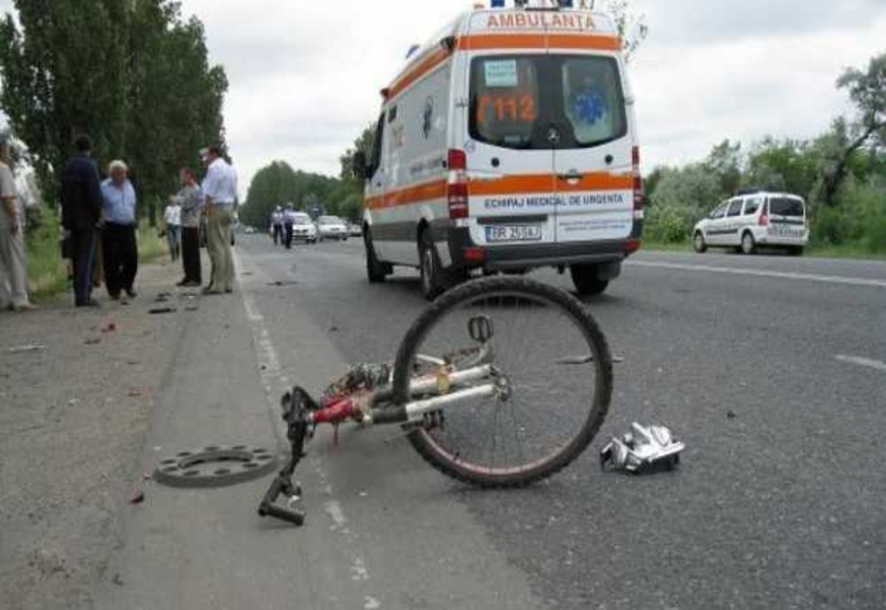 Grav accident în județul Braşov! Minor în stare gravă după ce a fost lovit de maşină!