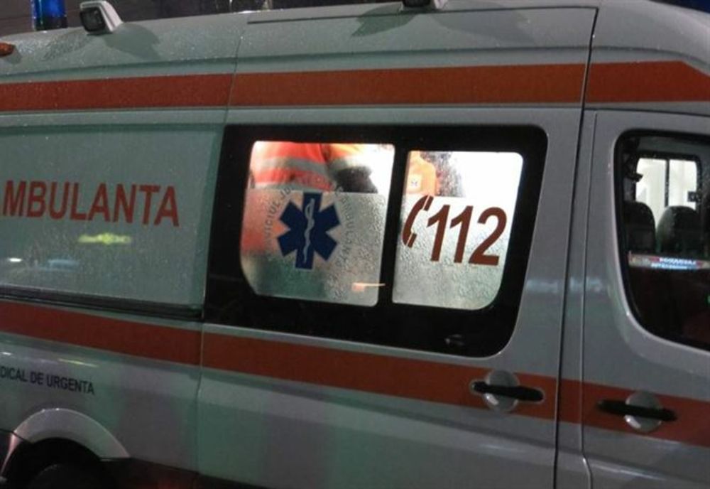 Femeie lovită de maşină, pe Bulevardul Gării