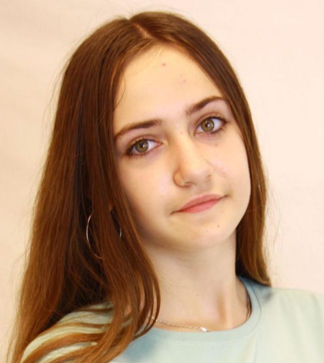 O fată de 13 ani este dispărută de ieri!