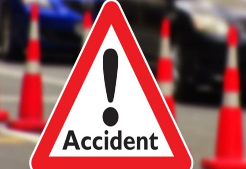 Echipaj SMURD implicat într-un accident rutier!
