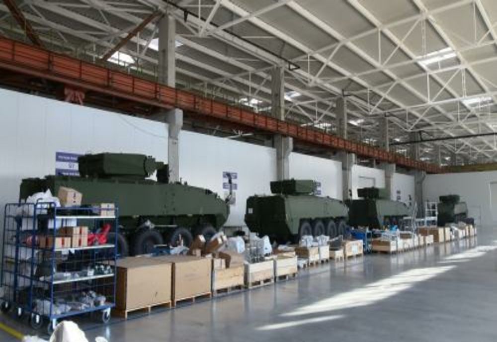 Ministrul economiei Florin Spătaru: “Am deblocat de îndată bugetele operatorilor din industria de apărare. Pană la sfârșitul anului, oamenii își vor primi banii de salarii”