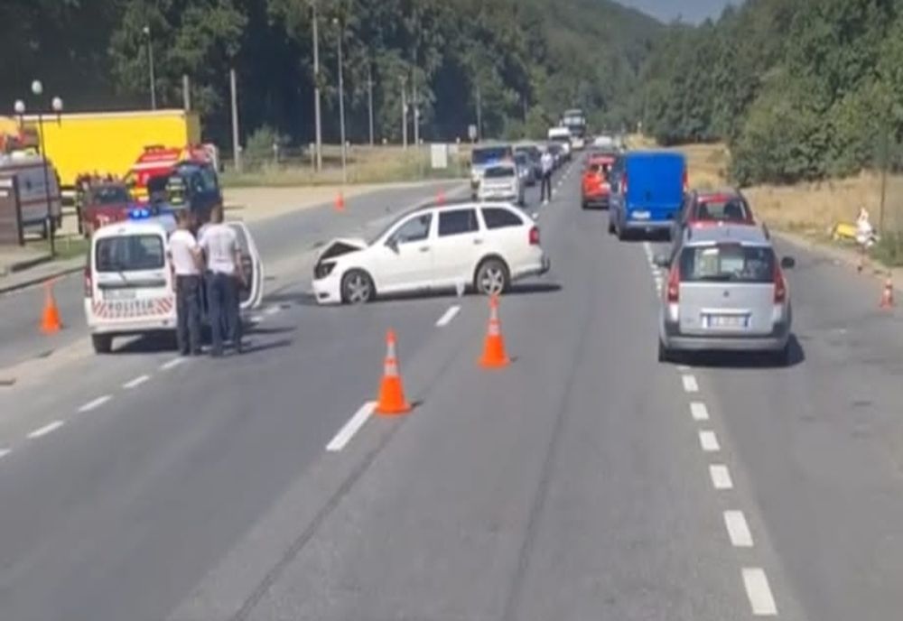 10 persoane implicate într-un accident rutier pe DN1! Trafic îngreunat!
