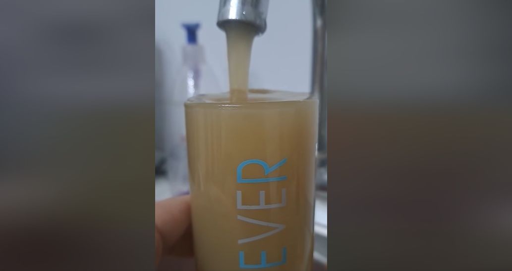 VIDEO Apă nepotabilă, în cartierul Schei din Brașov