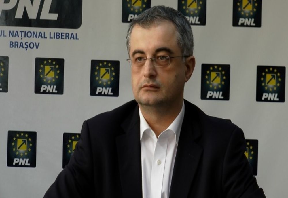 Liderul deputaţilor PNL, Gabriel Andronache: "Drepturile şi libertăţile fundamentale de care noi ne bucurăm astăzi se datorează curajului participanţilor la Revolta de la Braşov”