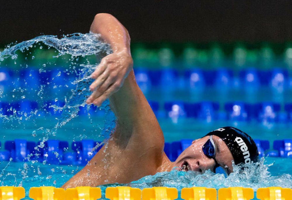 David Popovici, medalie de argint în proba de 200 metri liber la Campionatul Mondial de seniori în bazin scurt