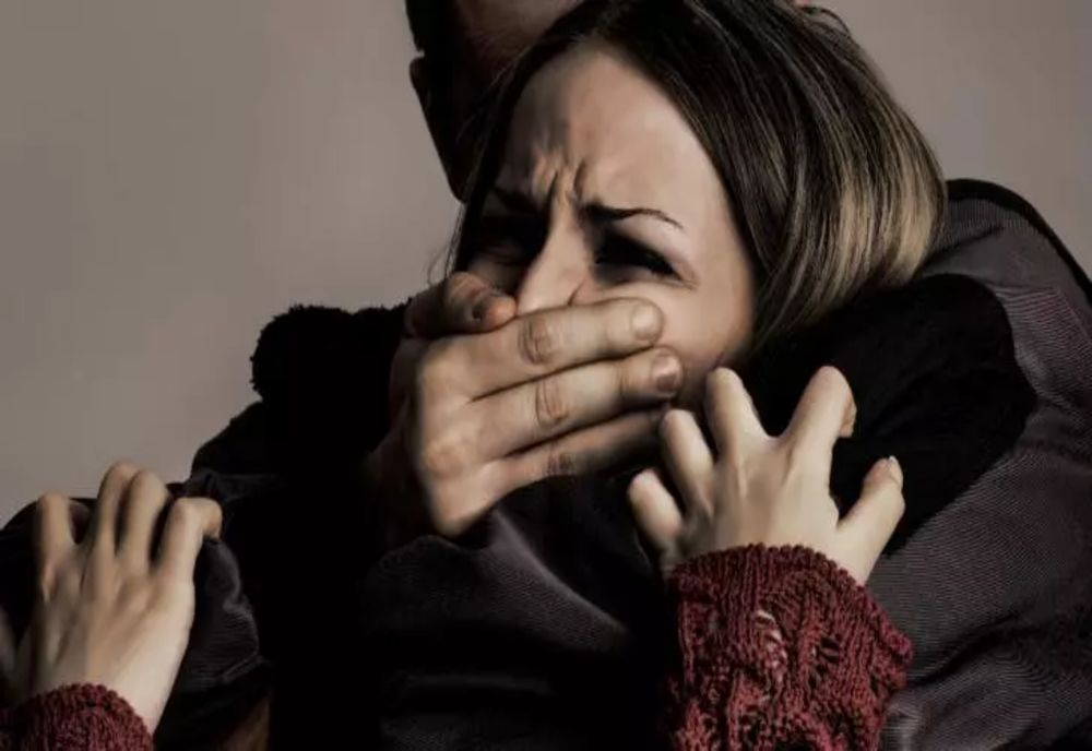 A fost arestat după ce a încercat să răpească două femei în Brașov - Detalii terifiante despre tentativa bărbatului