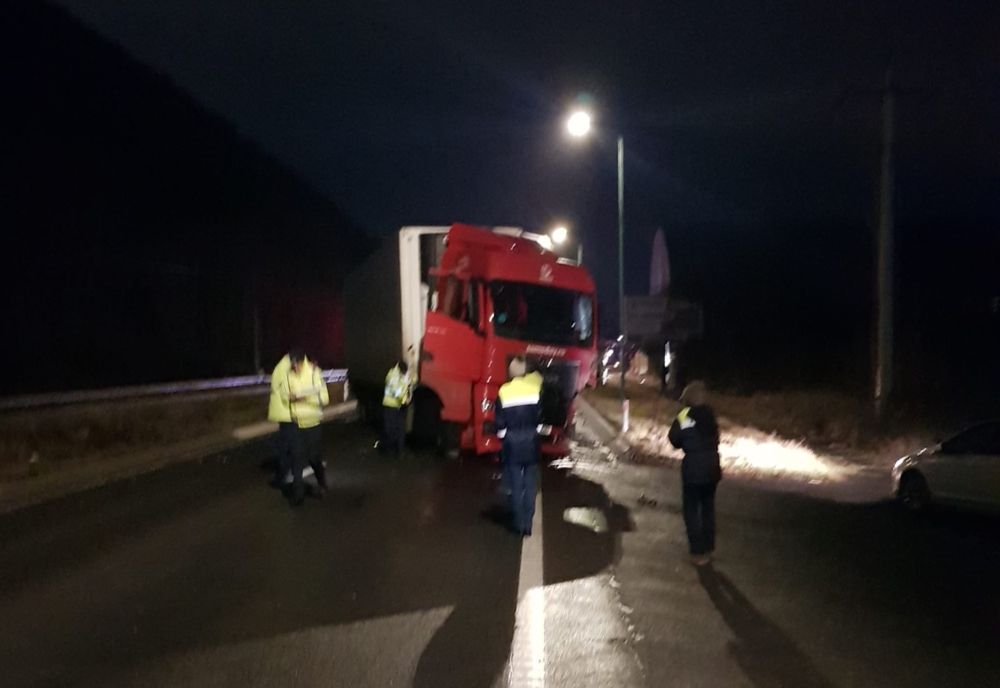 Trafic blocat pe DN1, la intrarea în Braşov!