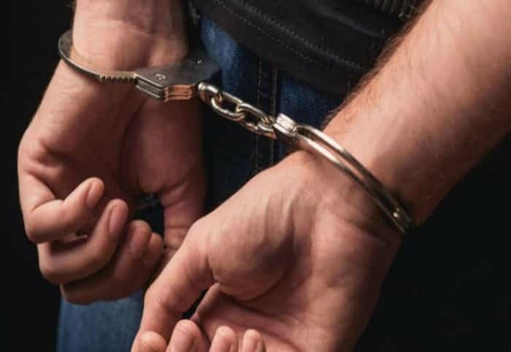 4 agenți de poliție din județul Braşov acuzați de corupție au fost reținuți 