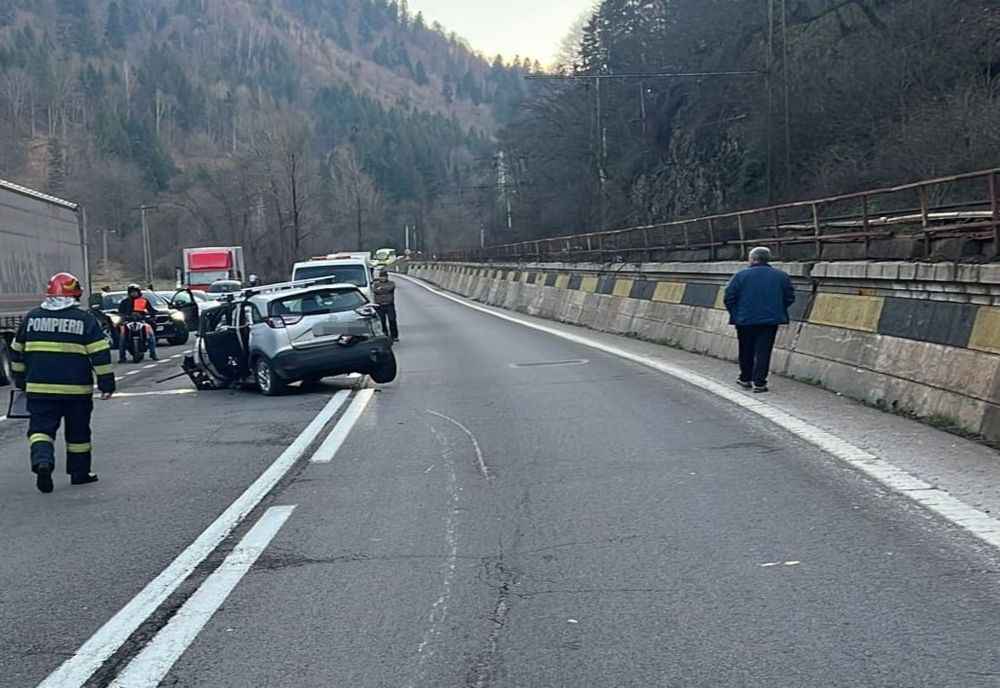 Accident cu 4 victime, pe DN1, la Timişul de Sus! Trafic BLOCAT