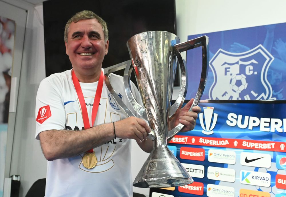 REGELE FOTBALULUI ROMÂNESC, GHEORGHE HAGI, ÎMPLINEȘTE 60 DE ANI - VIDEO