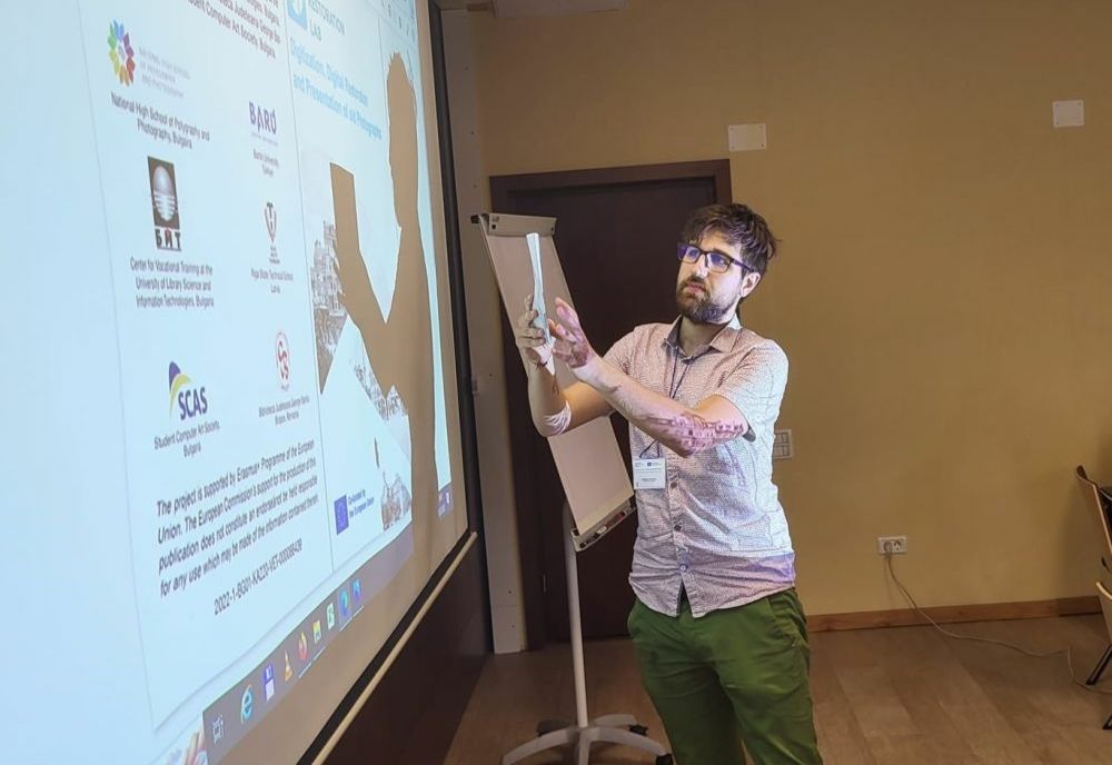 Laboratorul de restaurare digitală, proiectul Bibliotecii Județene Brașov