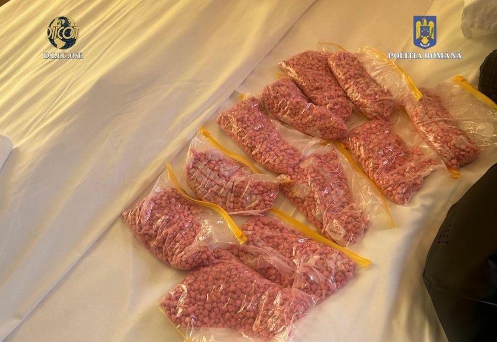 Peste 21.000 de comprimate ecstasy găsite în municipiul Brașov