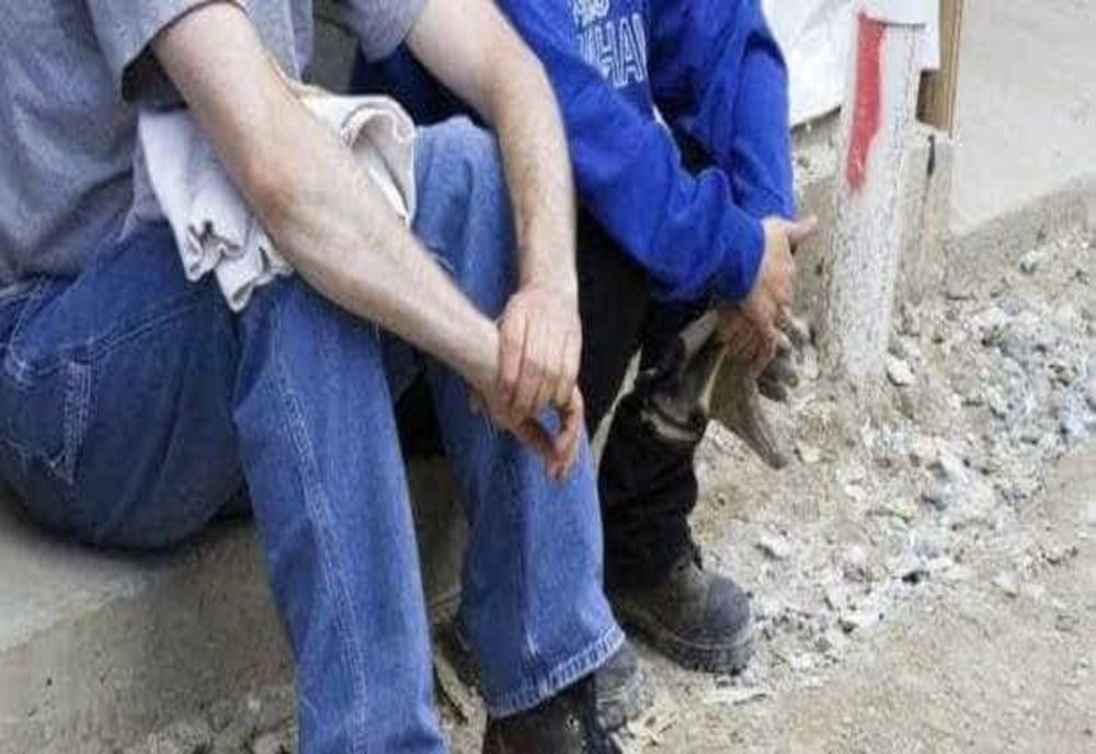 20.000 DE BUGETARI AR PUTEA RĂMÂNE ȘOMERI DUPĂ RESTRUCTURARE! 