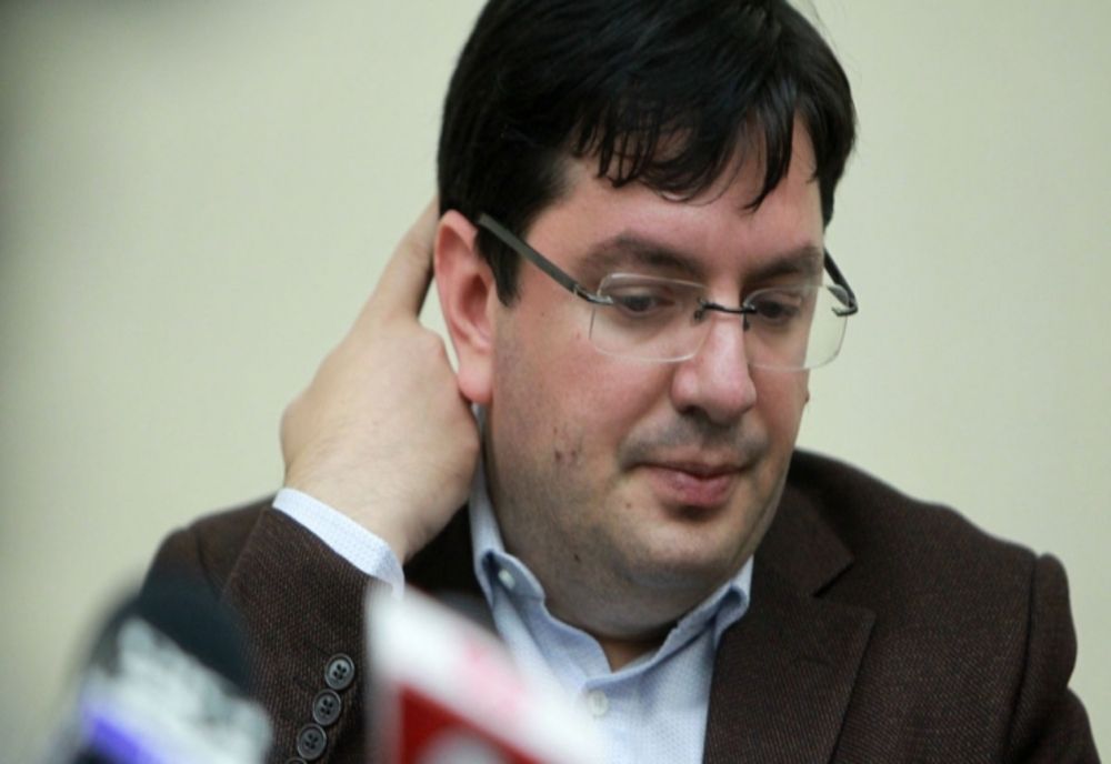 NICOLAE BĂNICIOIU, FOSTUL MINISTRU PSD AL SĂNĂTĂȚII, ACHITAT ÎN DOSARUL ȘPĂGII DE APROXIMATIV 800.000 DE EURO