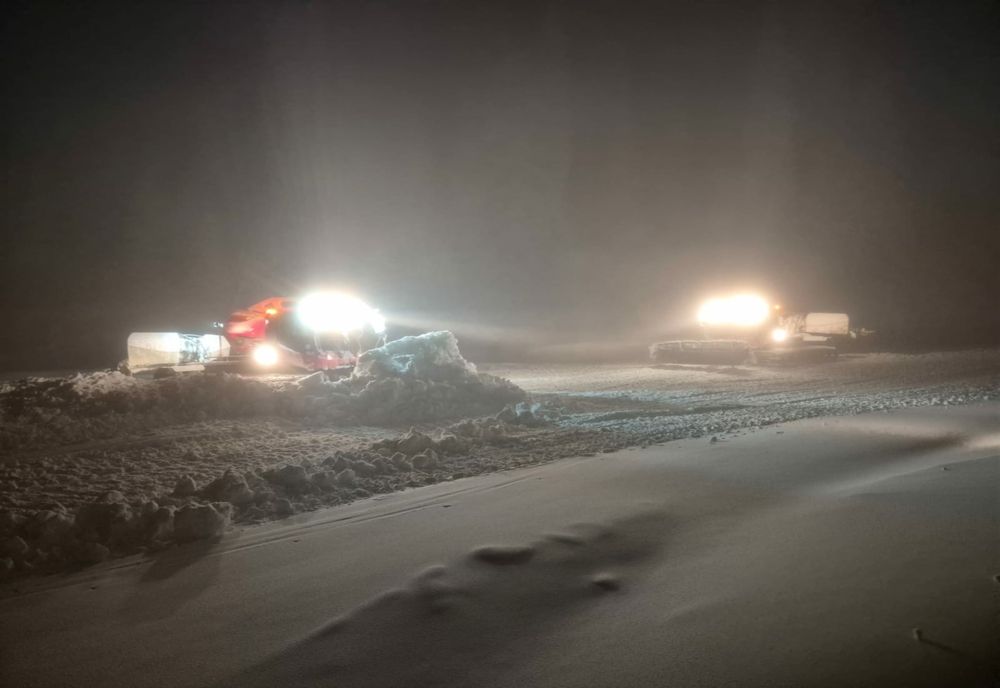 PREGĂTIRI INTENSE PENTRU DESCHIDEREA PÂRTIILOR DIN POIANA BRAȘOV