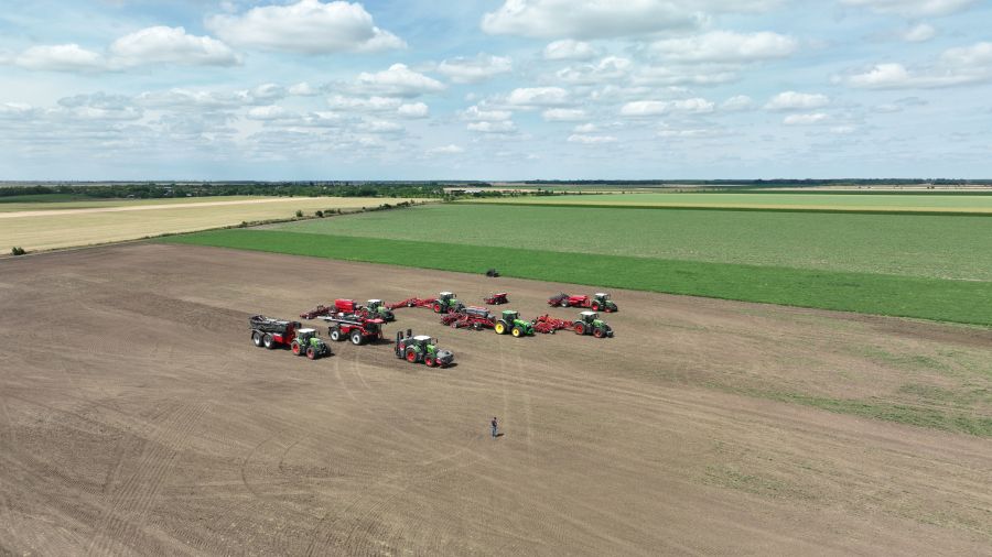 AGRICULTURA ROMÂNEASCĂ, ÎN PERICOL: FERMELOR LI SE ÎNCHID ORIZONTURILE