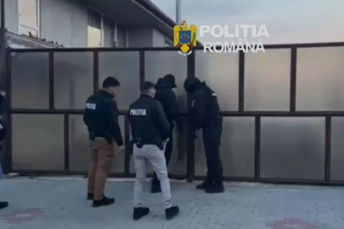 23 de percheziții în Brașov și Mureș într-un dosar de furt de motorină de pe un șantier feroviar: ce au descoperit polițiștii