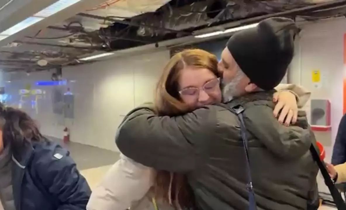 Primii români repatriați după suspendarea zborurilor din Orientul Mijlociu: peste 300 de persoane au ajuns în țară marți dimineață