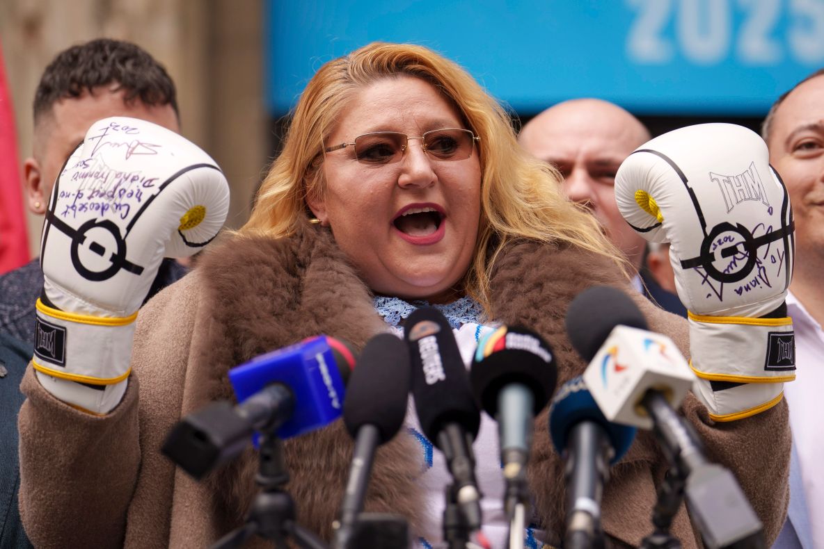 Diana Șoșoacă și Partidul SOS au început oficial demersurile pentru suspendarea președintelui Nicușor Dan
