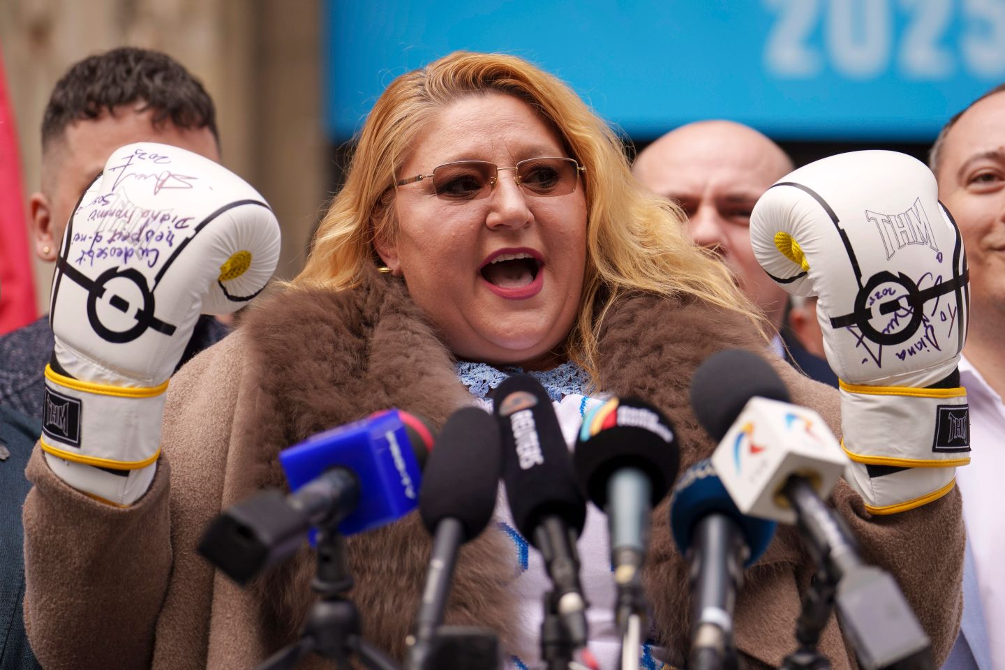 Diana Șoșoacă și Partidul SOS au început oficial demersurile pentru suspendarea președintelui Nicușor Dan