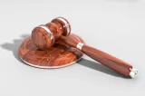 Fostul președinte al Autorității Vamale, în fața judecătorilor. Este acuzat că a falsificat documente oficiale