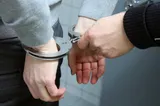 Scandal după o excursie la Predeal: părinți arestați după ce au bătut-o pe învățătoarea fiului lor. Care e motivul