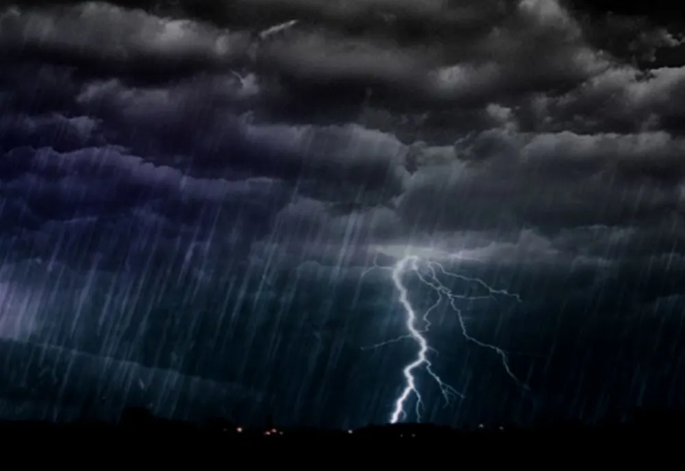 Se întorc furtunile - avertizare meteo pentru toată țara!