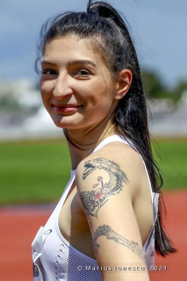 Adina Circiogel